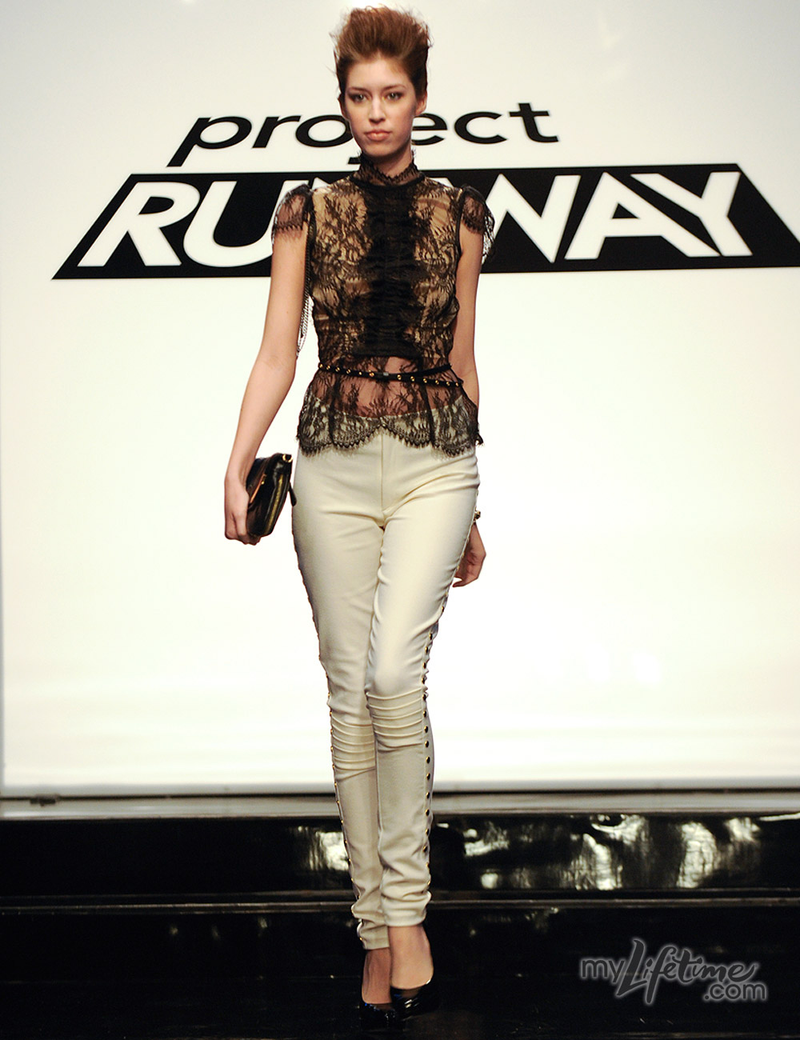 Illustration for article titled Project Runway's Team Challenge Elicits An Angry Rant From Tim Gunn